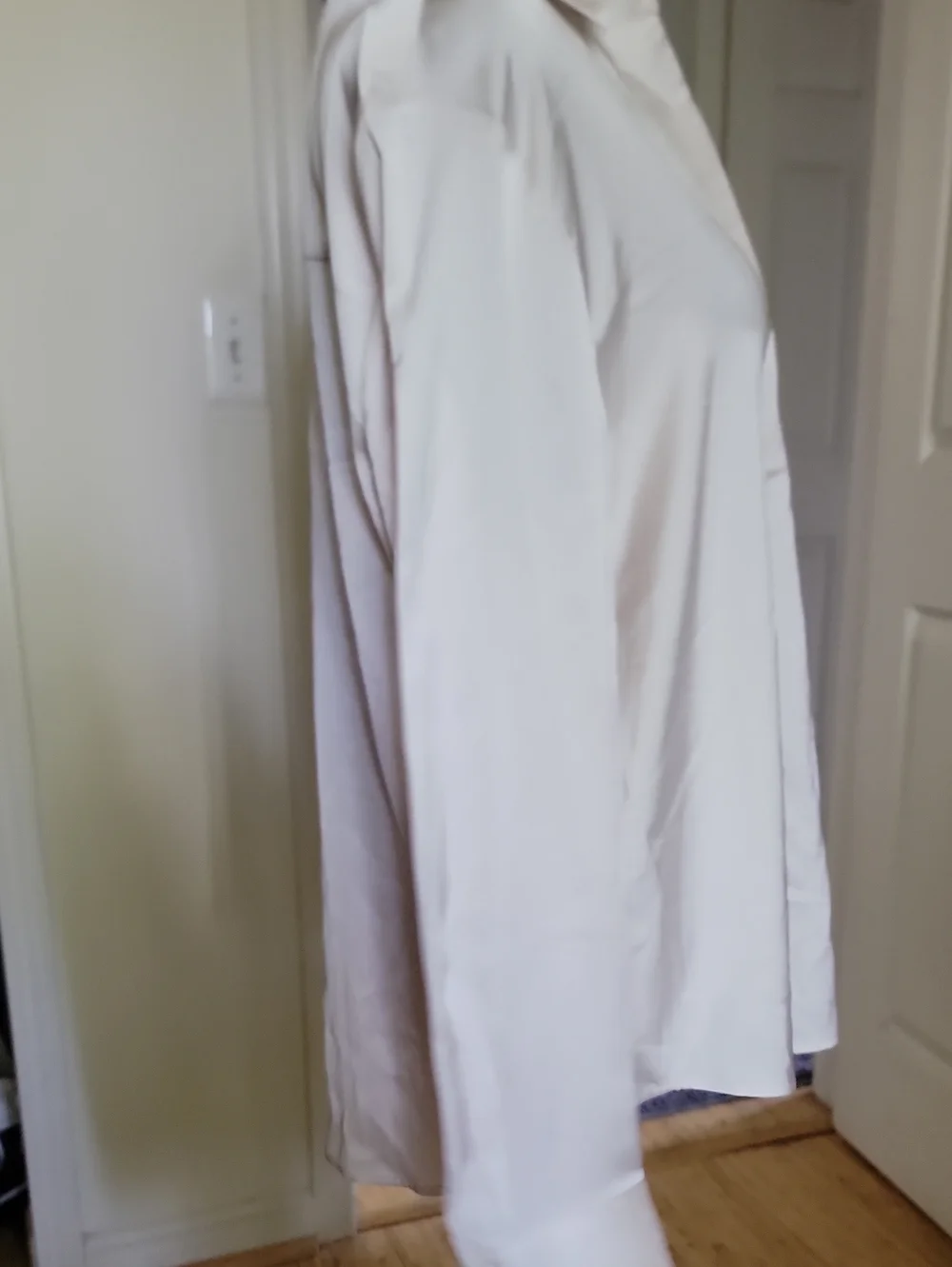 Classic Long-Sleeve Button-Up Shirt in Light Cream